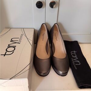 Taryn Rose Metallic Pewter Heels